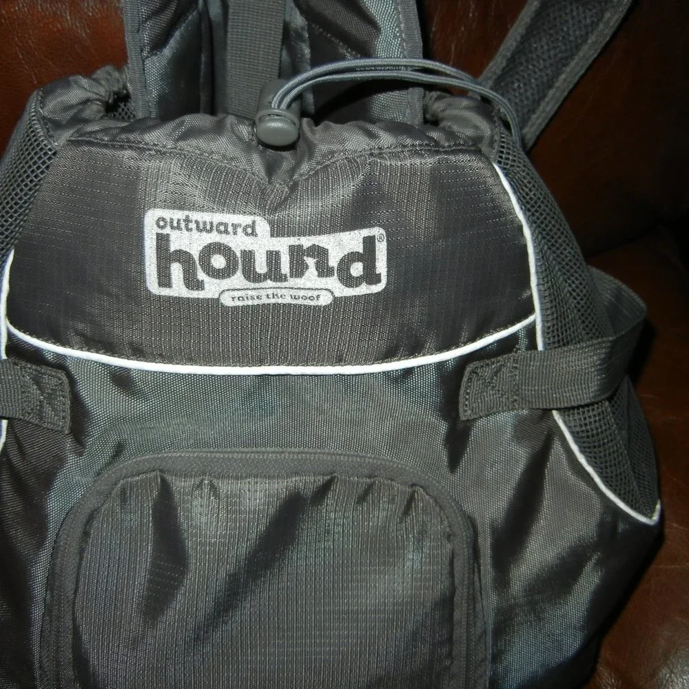 Outward Hound Pooch Pet Carrier